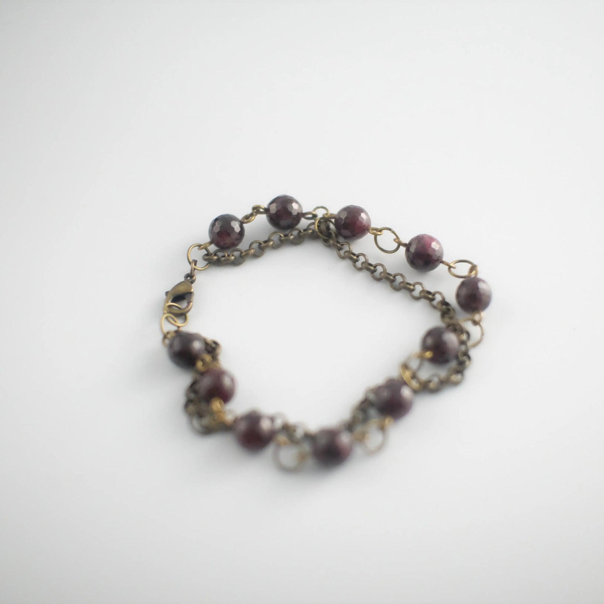 Garnets' Connection Bracelet - Urban Alcatraz 
