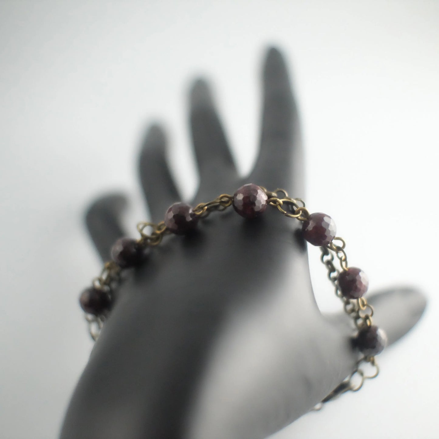 Garnets' Connection Bracelet - Urban Alcatraz 