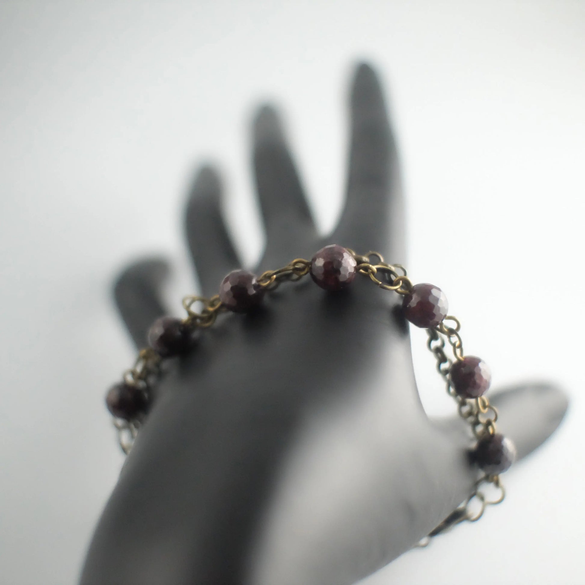 Garnets' Connection Bracelet - Urban Alcatraz 