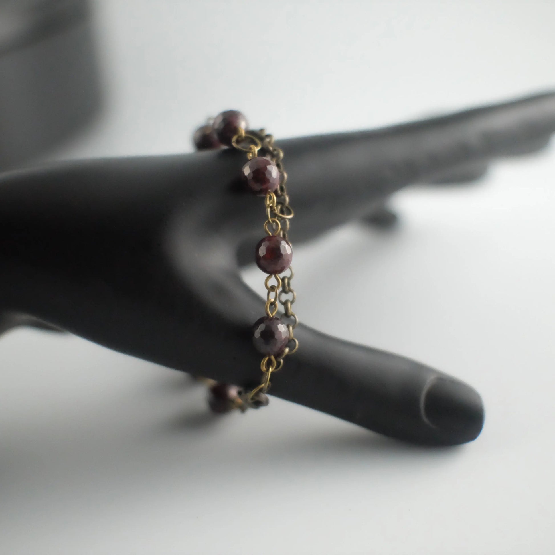Garnets' Connection Bracelet - Urban Alcatraz 