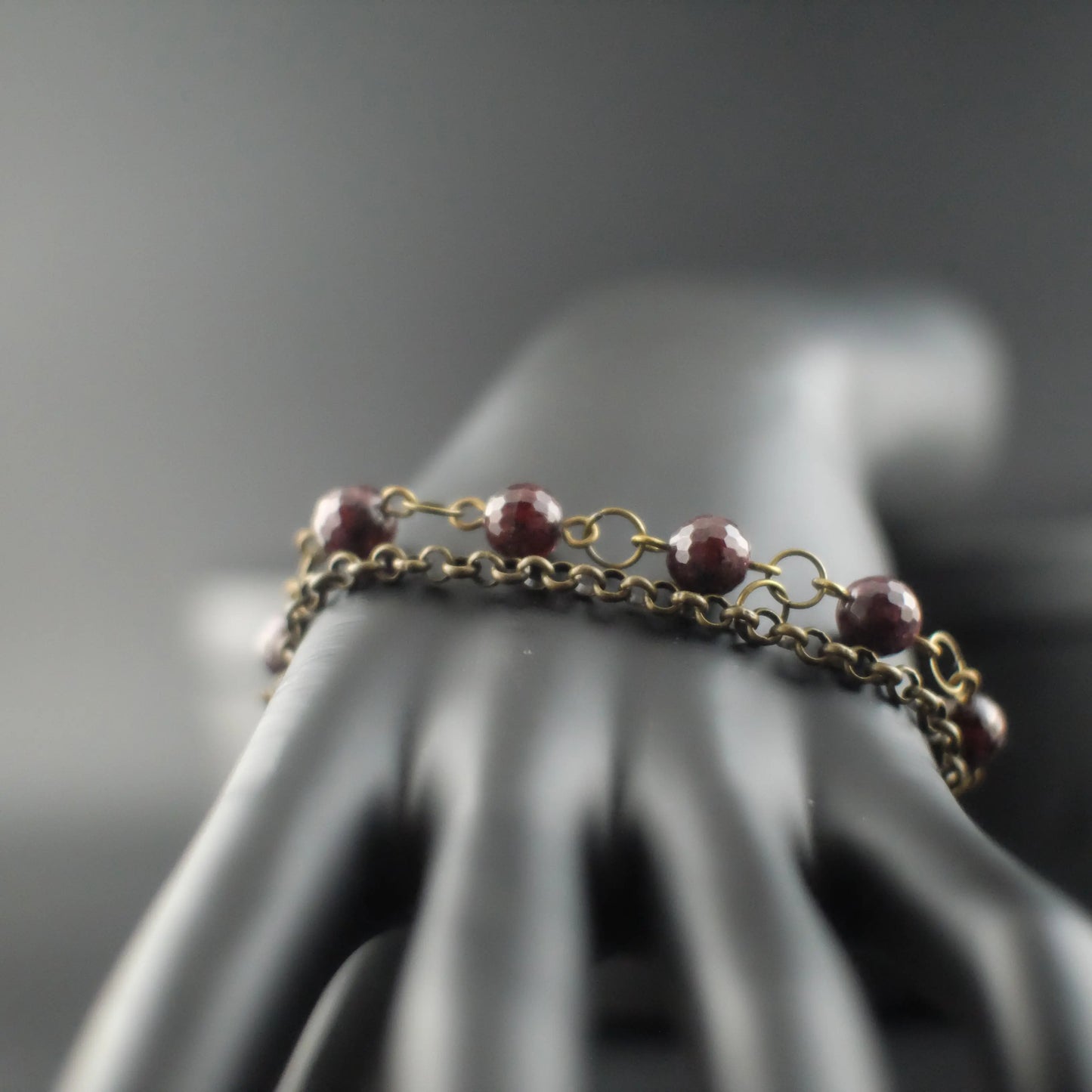 Garnets' Connection Bracelet - Urban Alcatraz 