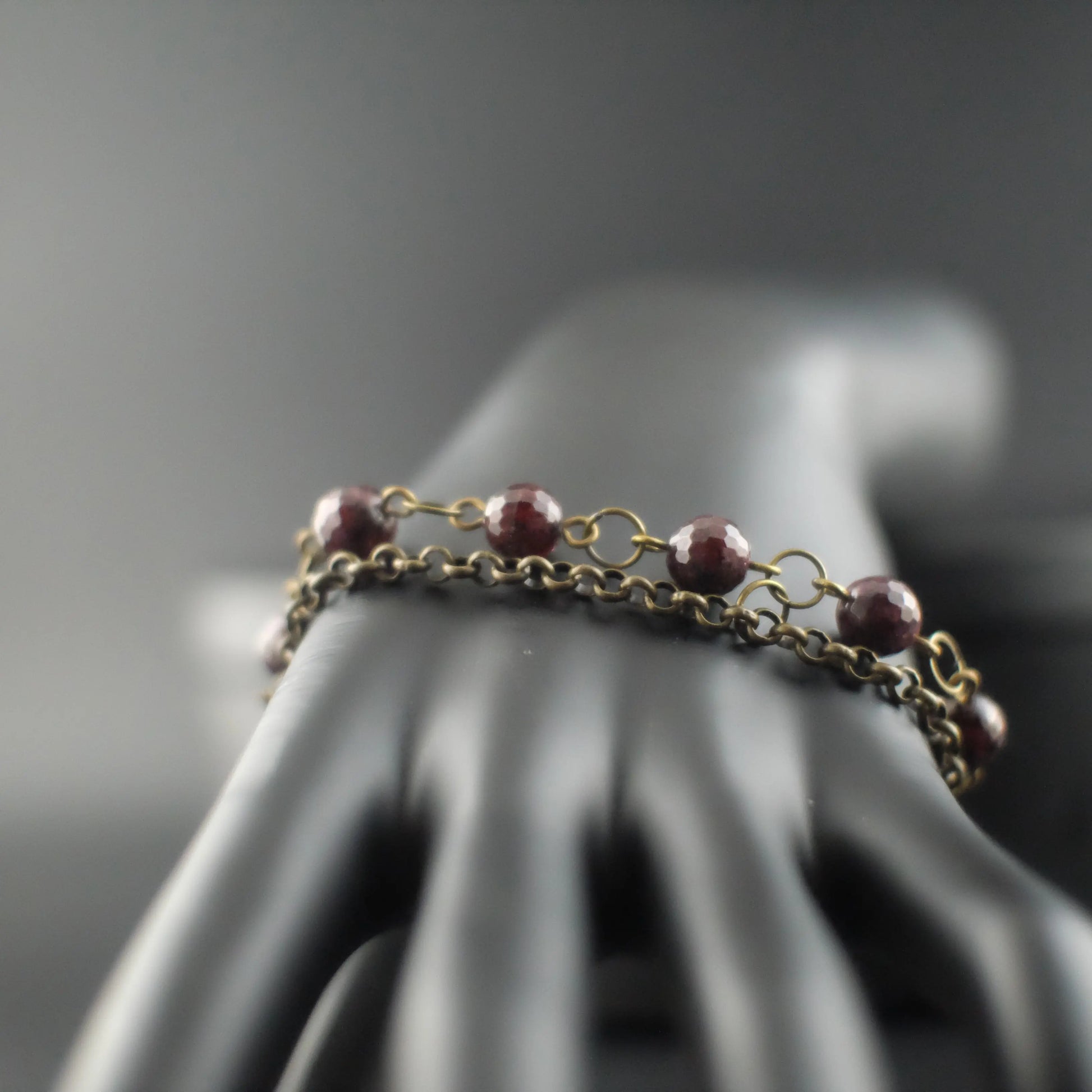 Garnets' Connection Bracelet - Urban Alcatraz 
