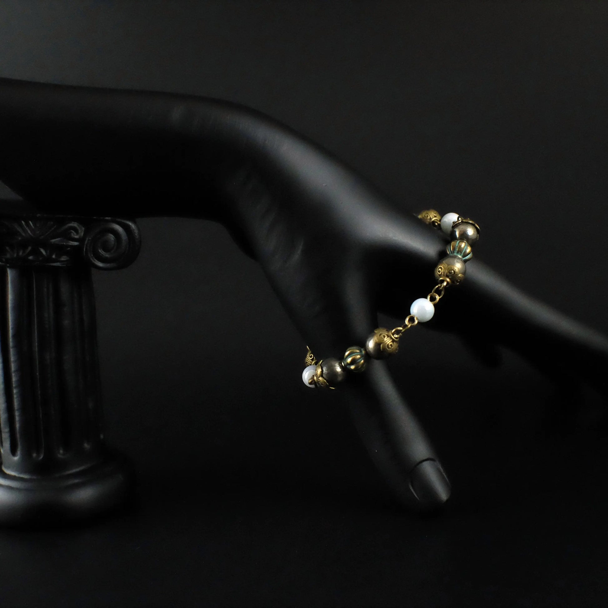 Royal Objet d'art Bracelet - Urban Alcatraz 