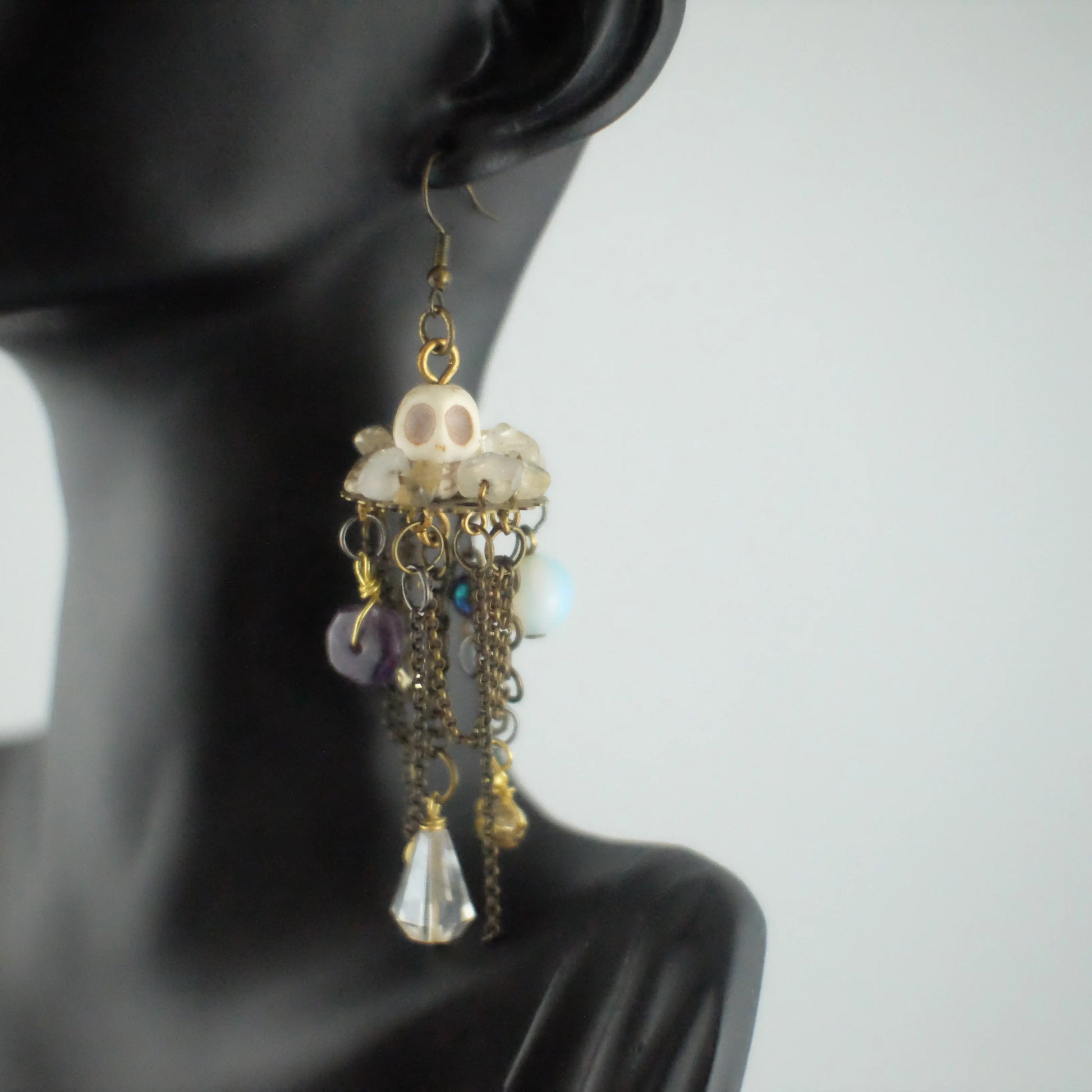 chandelier earrings Stone Skull and Crystal Macabre Chandelier Earrings Urban Alcatraz ™