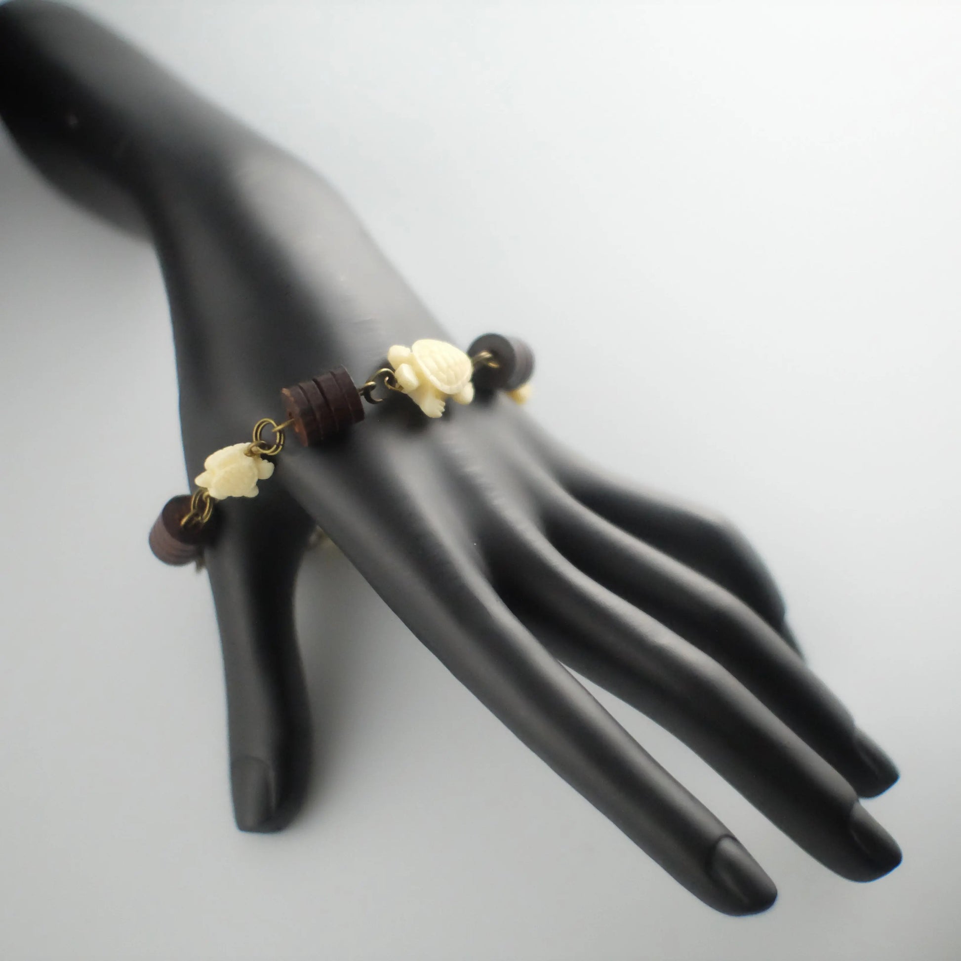 The Honu Vibe Bracelet - Urban Alcatraz 