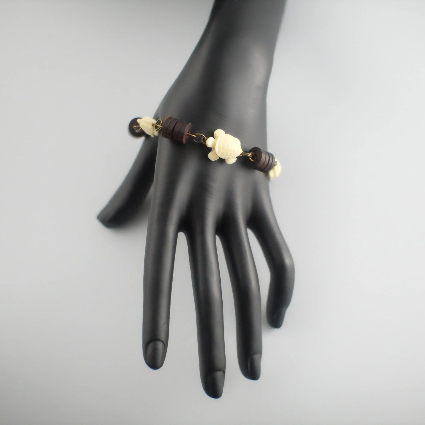 The Honu Vibe Bracelet - Urban Alcatraz 