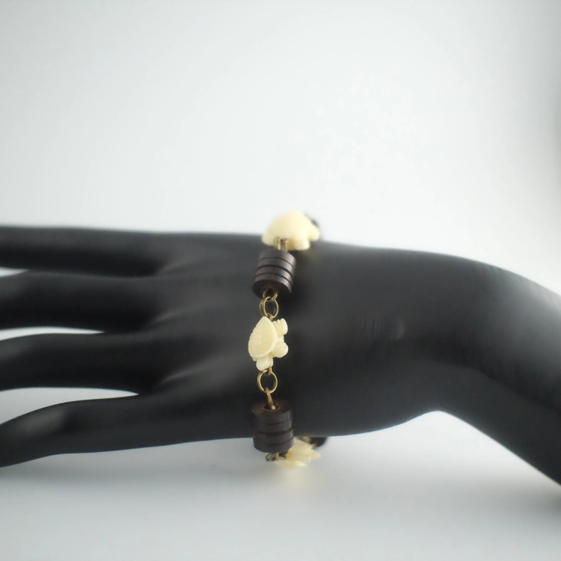The Honu Vibe Bracelet - Urban Alcatraz 